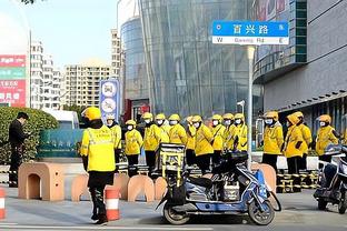 美记：德罗赞不在76人交易截止日前计划中 活塞有意托哈